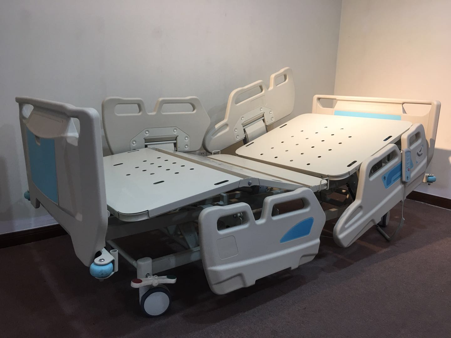 Read more about the article Hospital beds – Medical beds available in China with CE, ISO, FDA